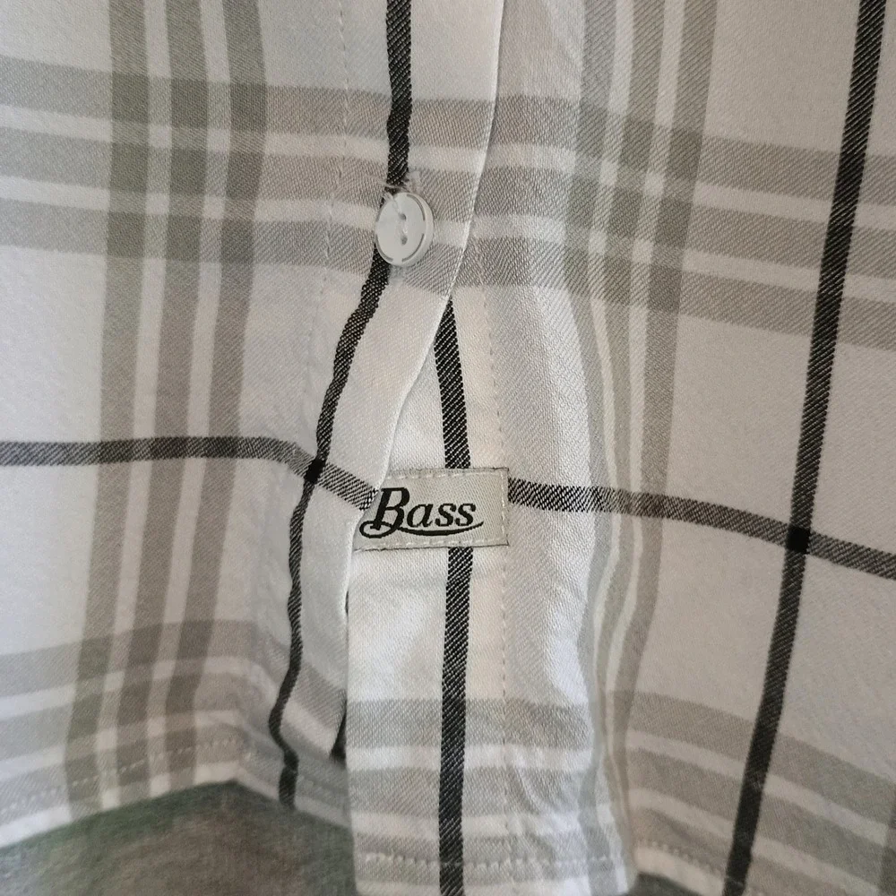 G.H. Bass & Co. Plaid Button Down Shirt Women's Gray White Long Sleeve - Picture 6 of 13